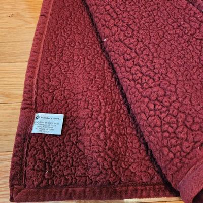 Blankets and Wraps (GB-DW)