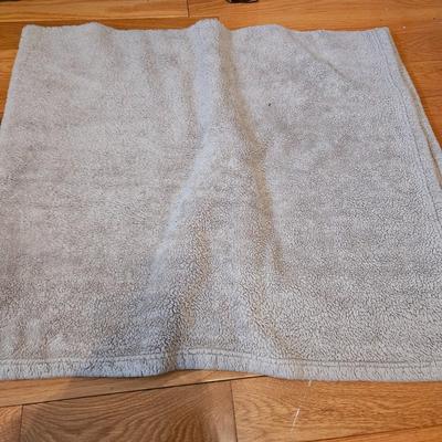 Blankets and Wraps (GB-DW)