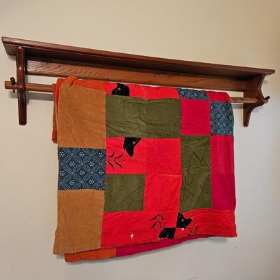 Handmade Quilt & Wall Mounted Quilt Rack (GB-DW)