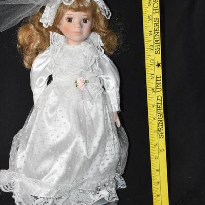 Birde Doll