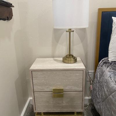 Monarch modern end table Lot