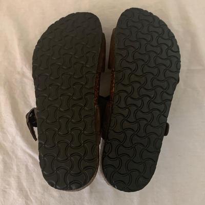 Earth Origins & More Sandals, Size 8 (PC-HS)