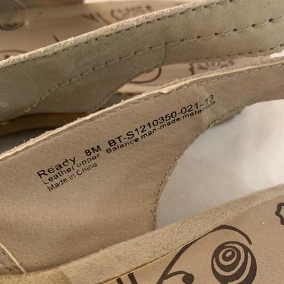 Earth Origins & More Sandals, Size 8 (PC-HS)