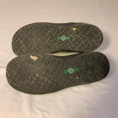 Merrell, Teva, Sketchers, & More Outdoor Adventure Shoes, Size 8/9 (PC-HS)
