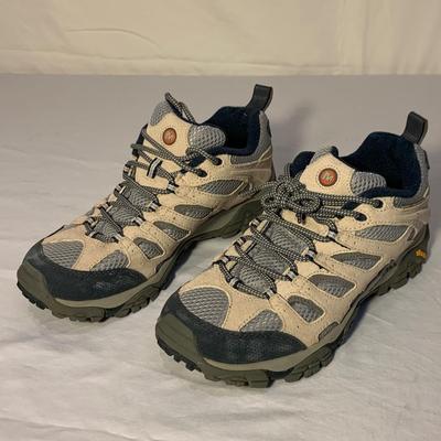 Merrell, Teva, Sketchers, & More Outdoor Adventure Shoes, Size 8/9 (PC-HS)