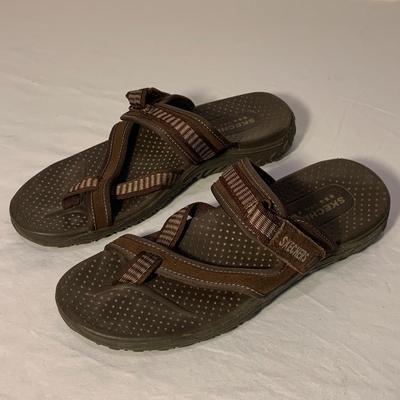 Merrell, Teva, Sketchers, & More Outdoor Adventure Shoes, Size 8/9 (PC-HS)