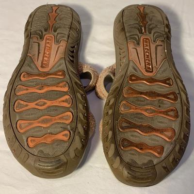 Merrell, Teva, Sketchers, & More Outdoor Adventure Shoes, Size 8/9 (PC-HS)