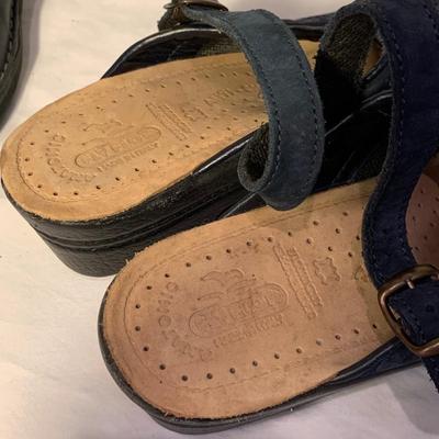 Clarks Shoes & More, Womenâ€™s Size 8 (PC-HS)