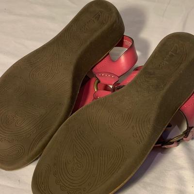 Clarks Shoes & More, Womenâ€™s Size 8 (PC-HS)