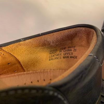 Clarks Shoes & More, Womenâ€™s Size 8 (PC-HS)