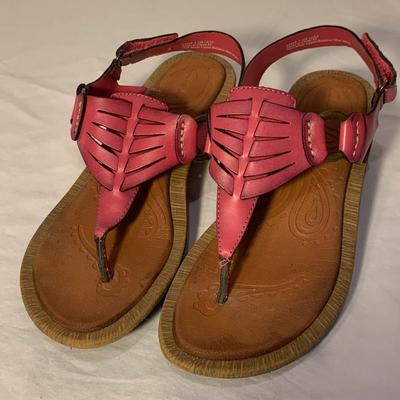 Clarks Shoes & More, Womenâ€™s Size 8 (PC-HS)