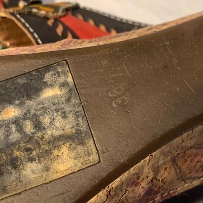 Clarks Shoes & More, Womenâ€™s Size 8 (PC-HS)