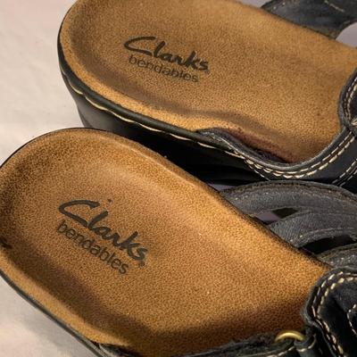 Clarks Shoes & More, Womenâ€™s Size 8 (PC-HS)