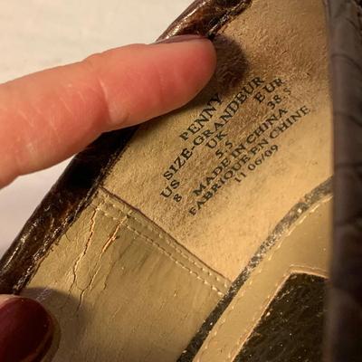 Large Collection of Flats & Loafers, Womenâ€™s Size 7-9 (PC-HS)