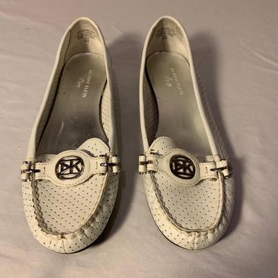 Large Collection of Flats & Loafers, Womenâ€™s Size 7-9 (PC-HS)