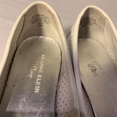 Large Collection of Flats & Loafers, Womenâ€™s Size 7-9 (PC-HS)