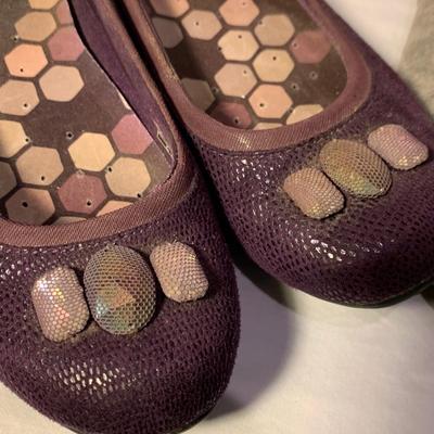 Large Collection of Flats & Loafers, Womenâ€™s Size 7-9 (PC-HS)