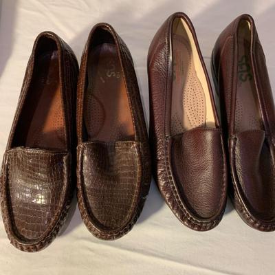 Large Collection of Flats & Loafers, Womenâ€™s Size 7-9 (PC-HS)