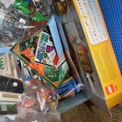Huge Tub of Misc. LEGO Toys, Box Sets, Instruction Manuals