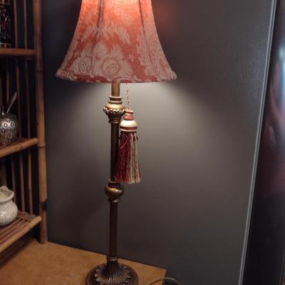Metal Post Table Top Lamp