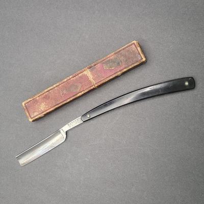 Antique Marshall Wells Barber's Prince Straight Blade Razor
