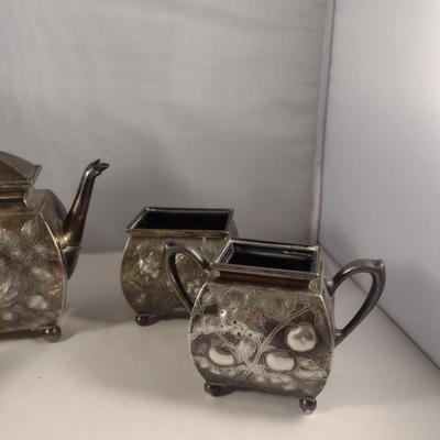 Meriden & Co Quadruple Plate Tea Pot and Accessories