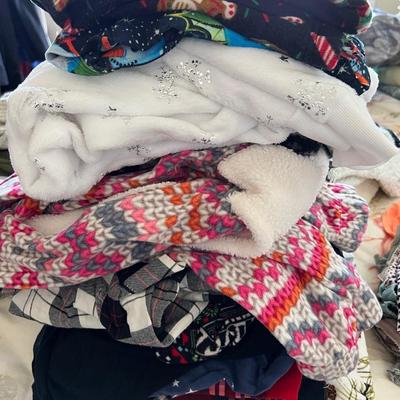 Big Lot Women's Winter Pajamas Sz SM
