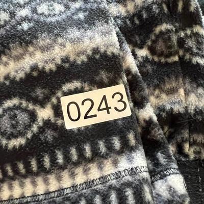 Big Lot Women's Winter Pajamas Sz SM