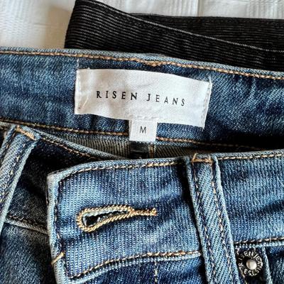 Lot Womenâ€™s Jeans, Pants, Tank Tops, Shorts Sz SM