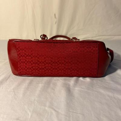 Pair of Signature Coach Logo Purses (PC-RG)