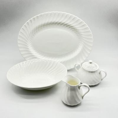 WEDGEWOOD ~ Candlelight ~ 5 Piece Place Setting For 8 ~ Bone China ~*Read Details