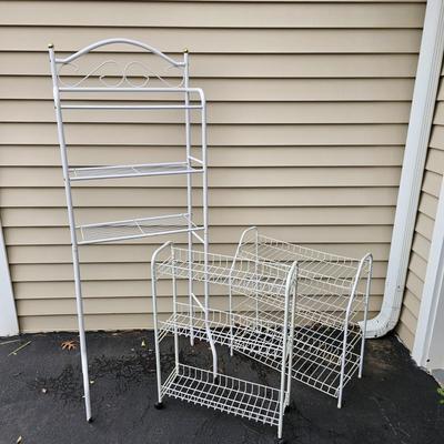 Three White Wire Frame Racks (G-JS)