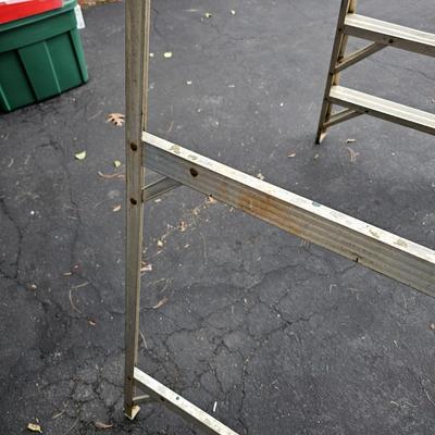 Werner Eight Foot Aluminum Step Ladder (G-JS)