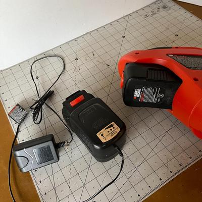 Black + Decker Leaf Blower with Charging Blocks