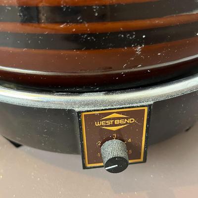 Vintage West Bend Slo-Cooker