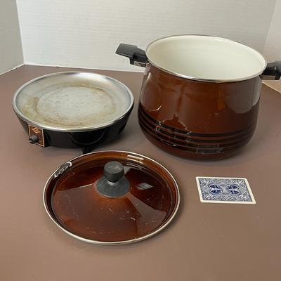 Vintage West Bend Slo-Cooker