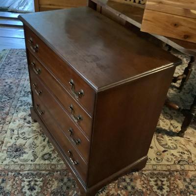 1078 Vintage Mahogany Four Drawer Bachelors Chest