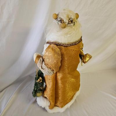 Assortment of Santa Claus Figures (G-JS)