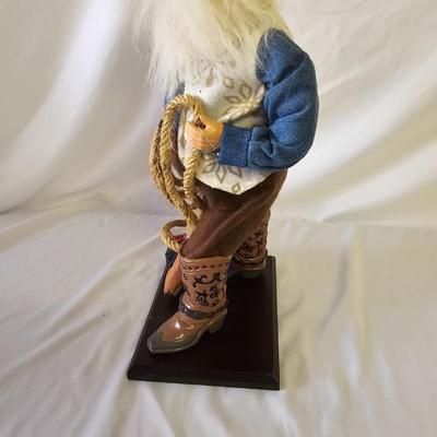 Assortment of Santa Claus Figures (G-JS)