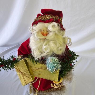 Assortment of Santa Claus Figures (G-JS)