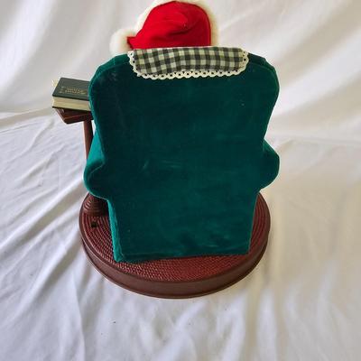 Assortment of Santa Claus Figures (G-JS)