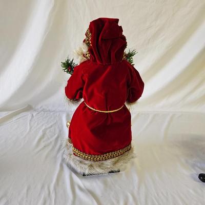 Assortment of Santa Claus Figures (G-JS)