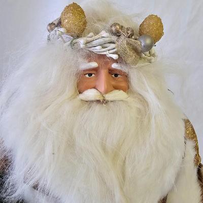 Assortment of Santa Claus Figures (G-JS)