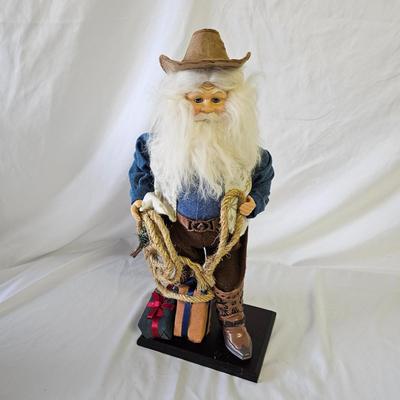 Assortment of Santa Claus Figures (G-JS)