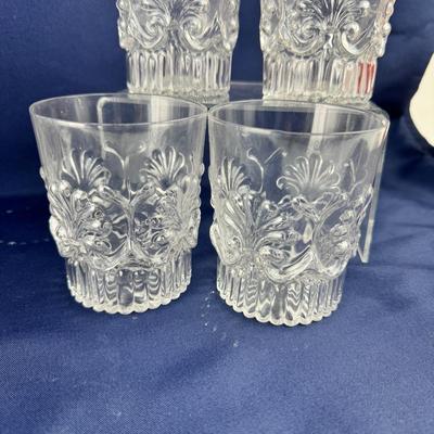 861 Set of Pilgrim Glass Tumblers & Rocks