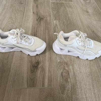 Nike low top Size 6.5