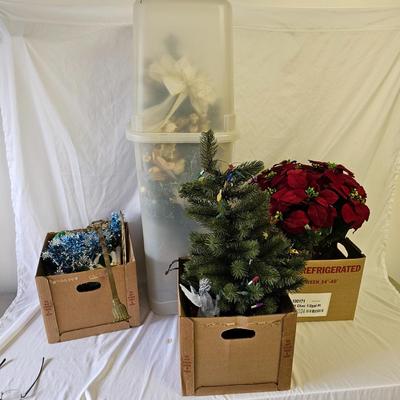 Christmas Trees, Wreath & More (G-JS)