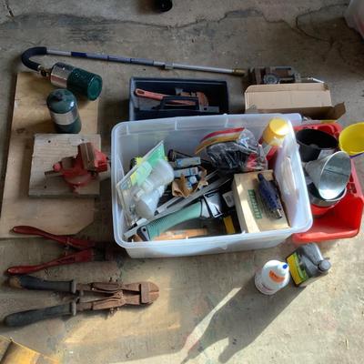 O 767 Lot of Tools Funnels, Vice, Propane Torch
