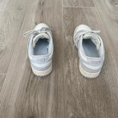 Nike low top Size 6.5