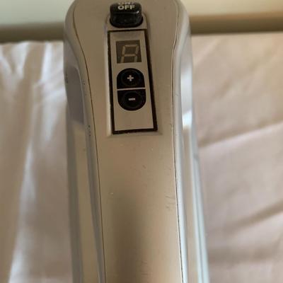Cuisinart 9 speed hand mixer